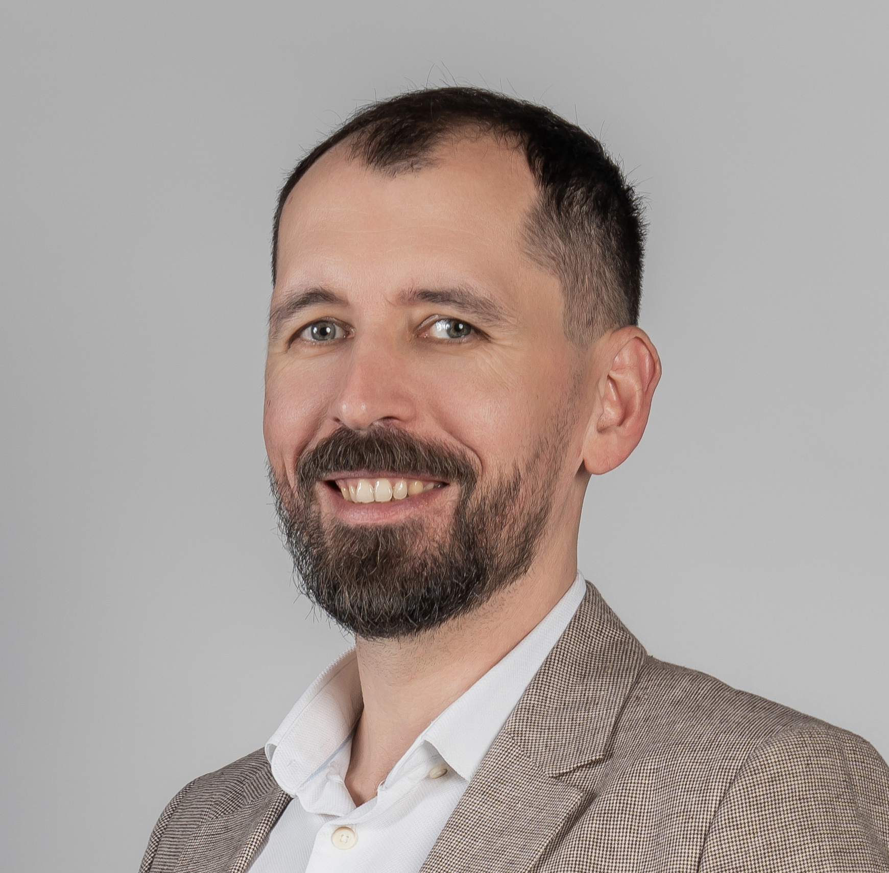 Bogusław Łojewski, Infinity Group